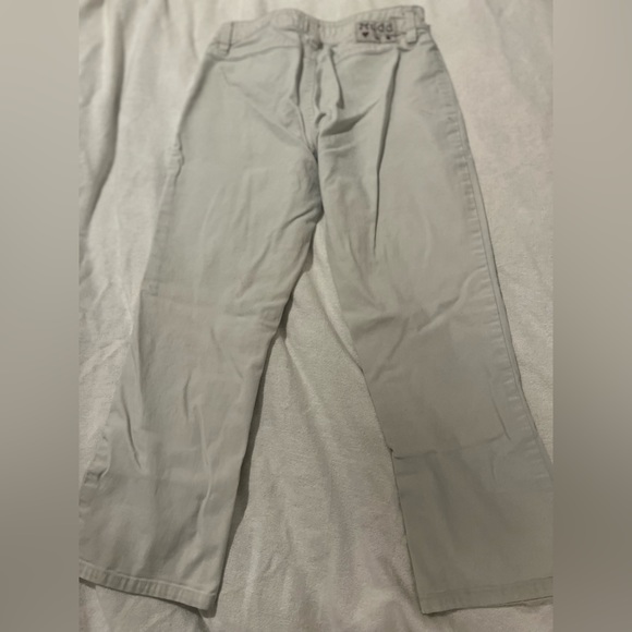 Khaki capris - Picture 2 of 4